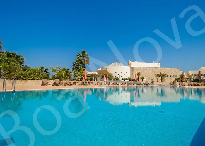 Boa Nova 32-6 * Carvoeiro (Lagoa)