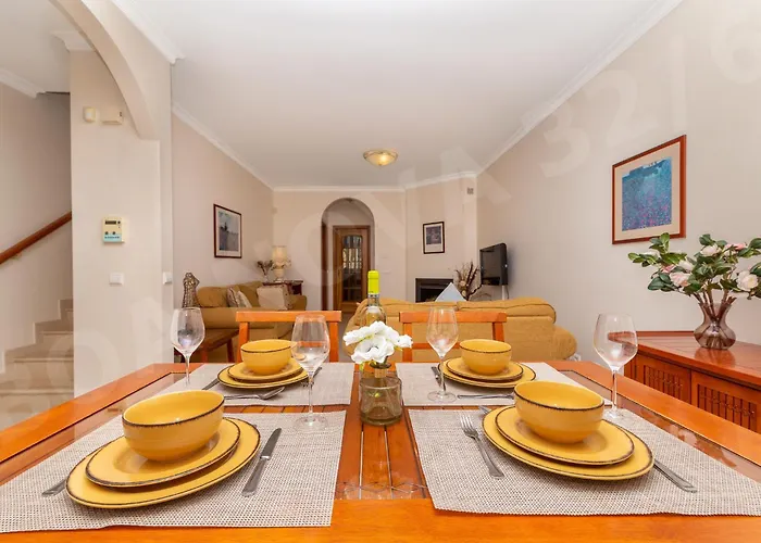 Boa Nova 32-6 * Carvoeiro (Lagoa)