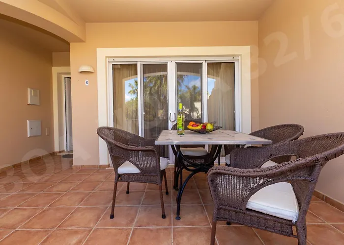 Boa Nova 32-6 * Carvoeiro (Lagoa)